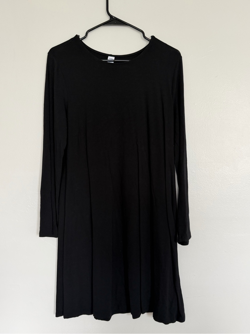 Old Navy Black Long-Sleeve Swing Dress
